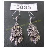 Par of sterling earrings