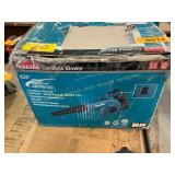 Makita Cordless blower