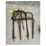 Hay hooks