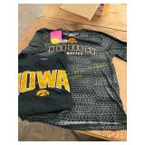 2ct Medium Iowa Hawkeyes Graphic T s