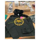 XL U of I Graphic Hoodie w/ Raw Waist