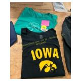 2ct Womens 2XL Graphic T s