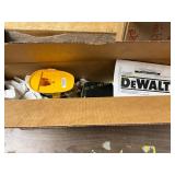 DeWalt 18V adhesive Dispenser