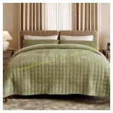 Fleeco Velvet Quad-Size Reversible Quilt Set