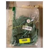 Green shirt. 4T
