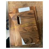 Viny storage with handle