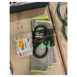 Dual Carabiner, Towels, and chain links