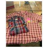 2ct XL Short Sleeve Shirts(Levi + Ariat)