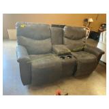 Double recliner love seat