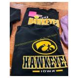 2ct 2XL Hawkeye Graphic T s