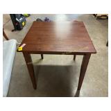 Sq table