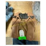 Toe Loop Sandals size 6