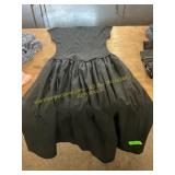 Size L black dress