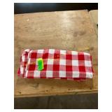 Red+white checkered table cloth