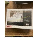 Grace Elizabeth queen 4 piece bed sheet set