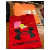 2ct XL Under Armour Graphic T s