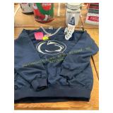 Penn State M Pullover + led Santa