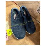 Size 7.5 Relaxed Fit Skechers Slip Ons