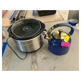 Crock pot, tea kettle
