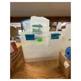 Sterilite 2 large plastic containers & 2 small