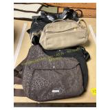 Baggallini, Stone Mountain, Etc Purses