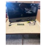 Samsung 33in TV with Remote