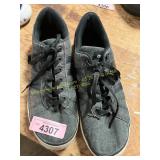 Adidas 10.5 Sneakers