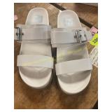 DV Aggey Size 9 Slide Sandals