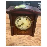 Mantle Clock w/Key