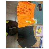 Size L orange skirt size L shorts