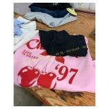 2XS Sweatshirt & S shorts