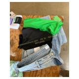 Unknown Sz tops & Sz 22 jeans