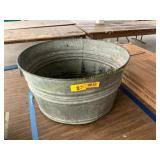 Galvanized wash tub