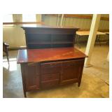 Hooker desk with hutch top