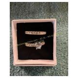 Unverified Size 11 Gold Diamond Set