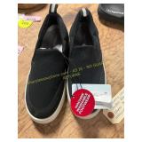 Dearfoams Size 8 Comfort Slip On Shoes