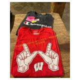 2ct Size L Graphic T's
