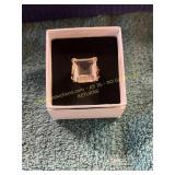 Unverified Size 8 Gold + White Ring