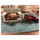 ERTL Mack Bulldog + Red Jacket Banks