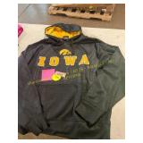 Colosseum Brand L Iowa Hawkeye Hoodie