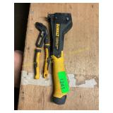 DeWalt carbon fiber composite & pliers