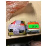 2 measuring tapes