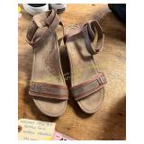 Womens 8.5 Aetrex Gia Wedge Sandals