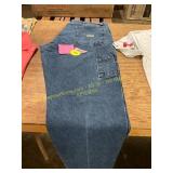 Wrangler 36x34 Carpenter Style Jeans
