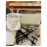 Metal Easel, Black