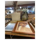2 fake plants & 2 painting