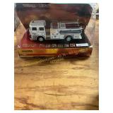 Heroes 1/50 Scale Die Cast Fire Truck