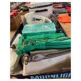 4 purses, box of chalk, & shark steamer