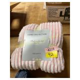 Home collection cloth art, pink