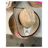 2 ct. Straw hats